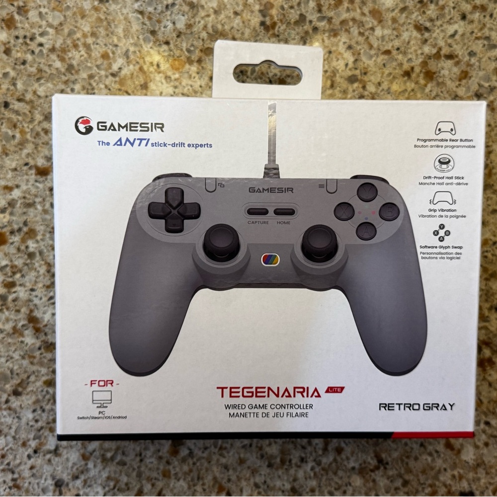 Retro Gray Wired Game Controller
